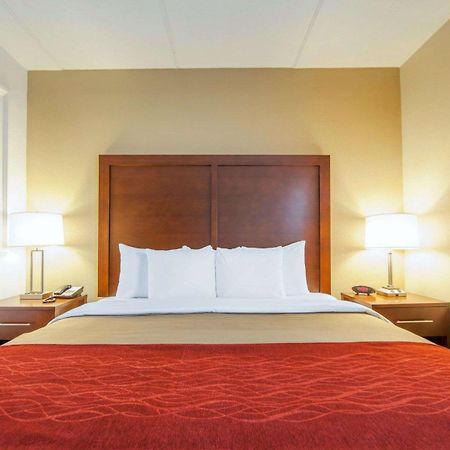Comfort Inn At Royal Blue Pioneer Exterior foto