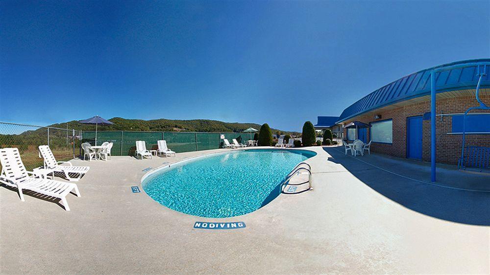 Comfort Inn At Royal Blue Pioneer Exterior foto
